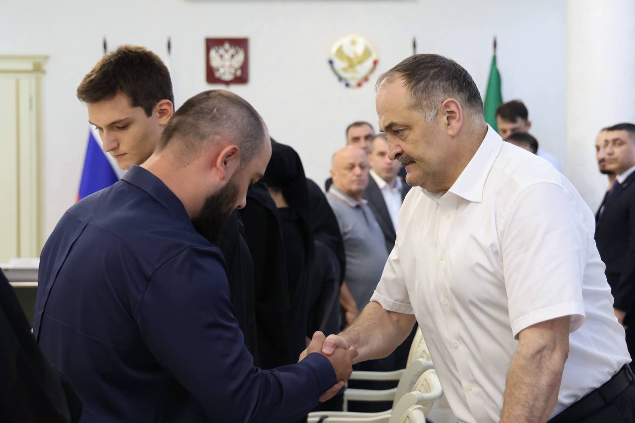 Глава Дагестана провел очередную встречу с семьями участников СВО