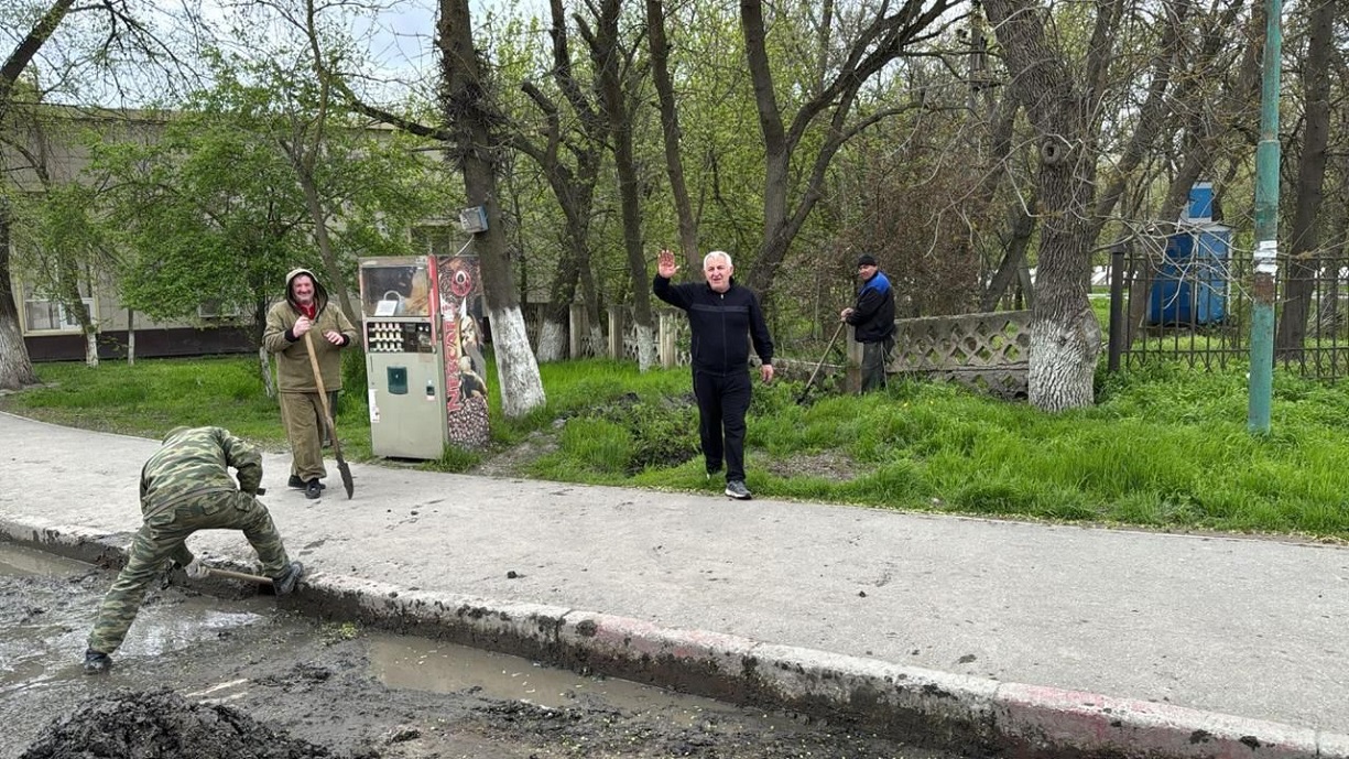 Общегородской субботник прошел в Кизляре