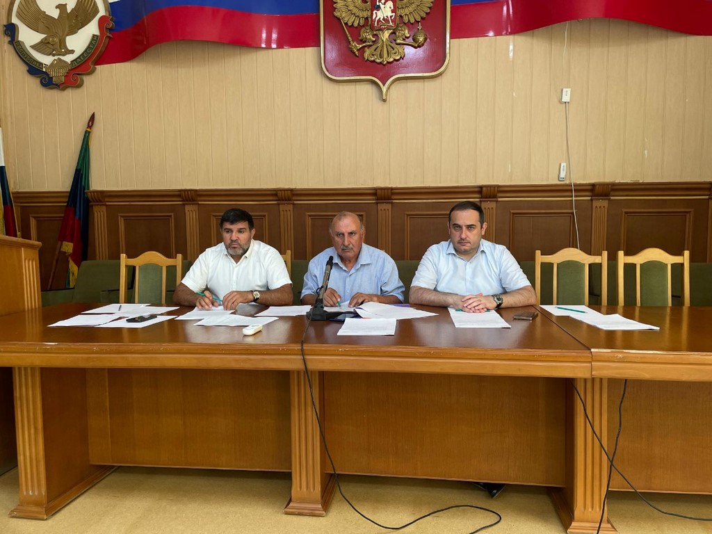 В Каякентском районе состоялась 69-я сессия районного Собрания депутатов