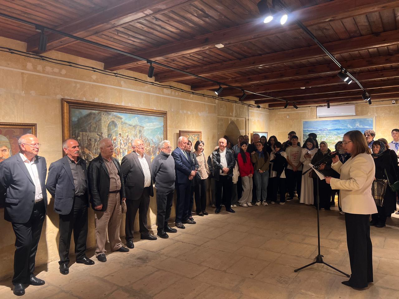 В Дербенте открылась выставка династии Камбулатовых «Среди орнаментов древних стен»