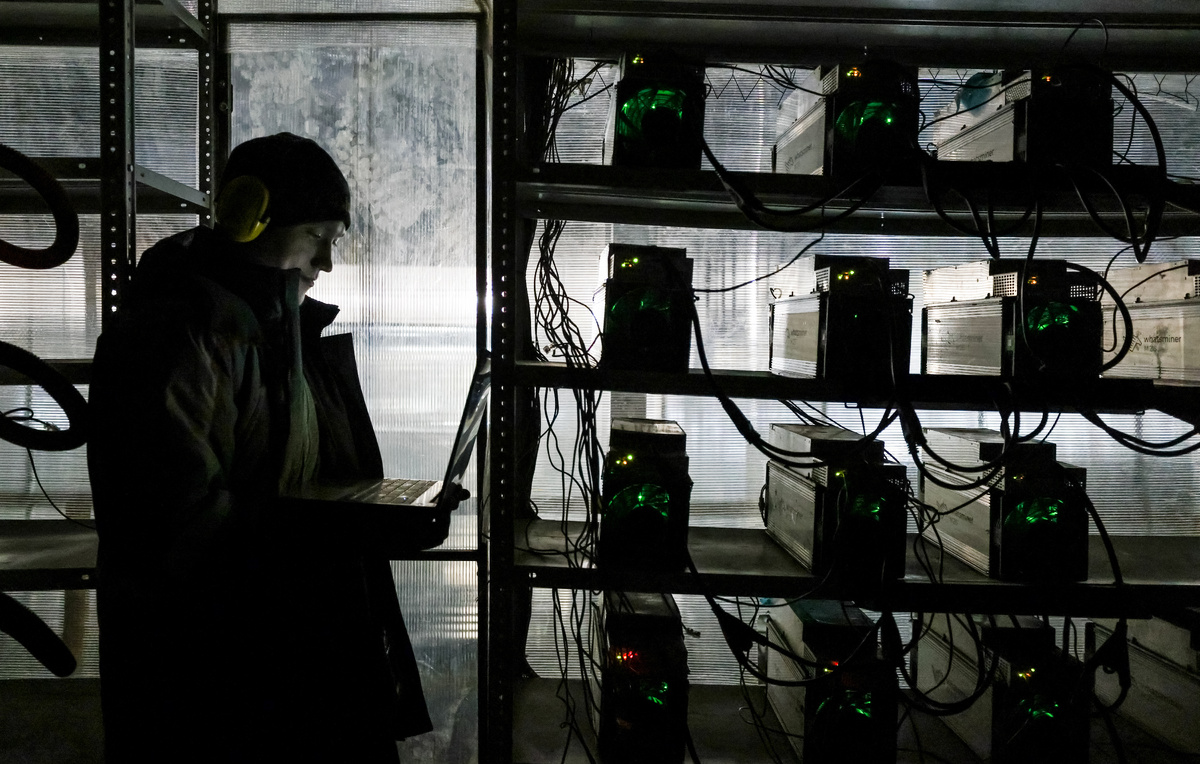 Майнинг с 1 января запрещен в 10 регионах России