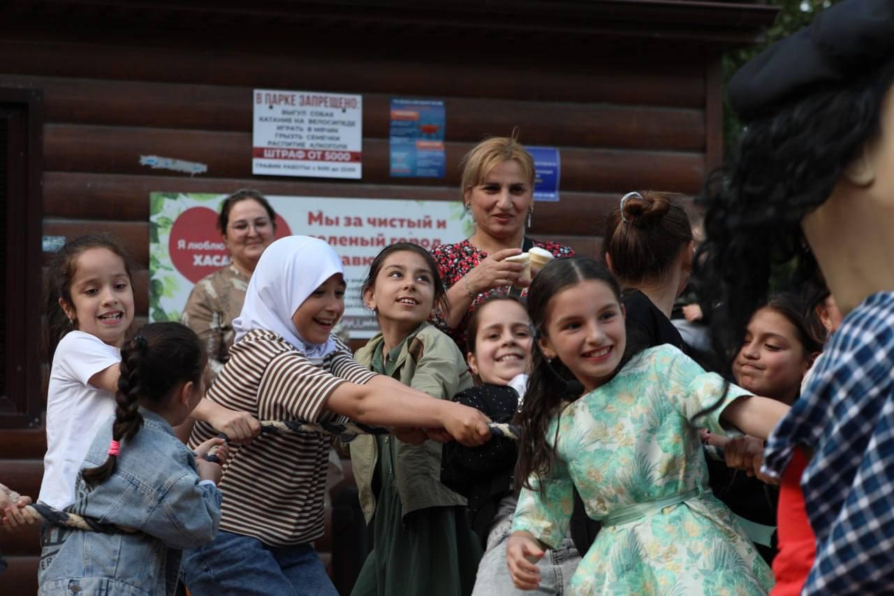 По инициативе «Единой России» в Хасавюрте проходит праздник добрососедства