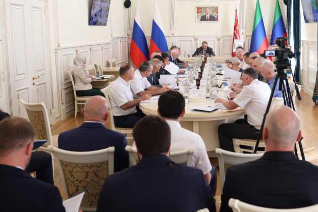 Под руководством Сергея Меликова прошло заседание Антитеррористической комиссии в РД