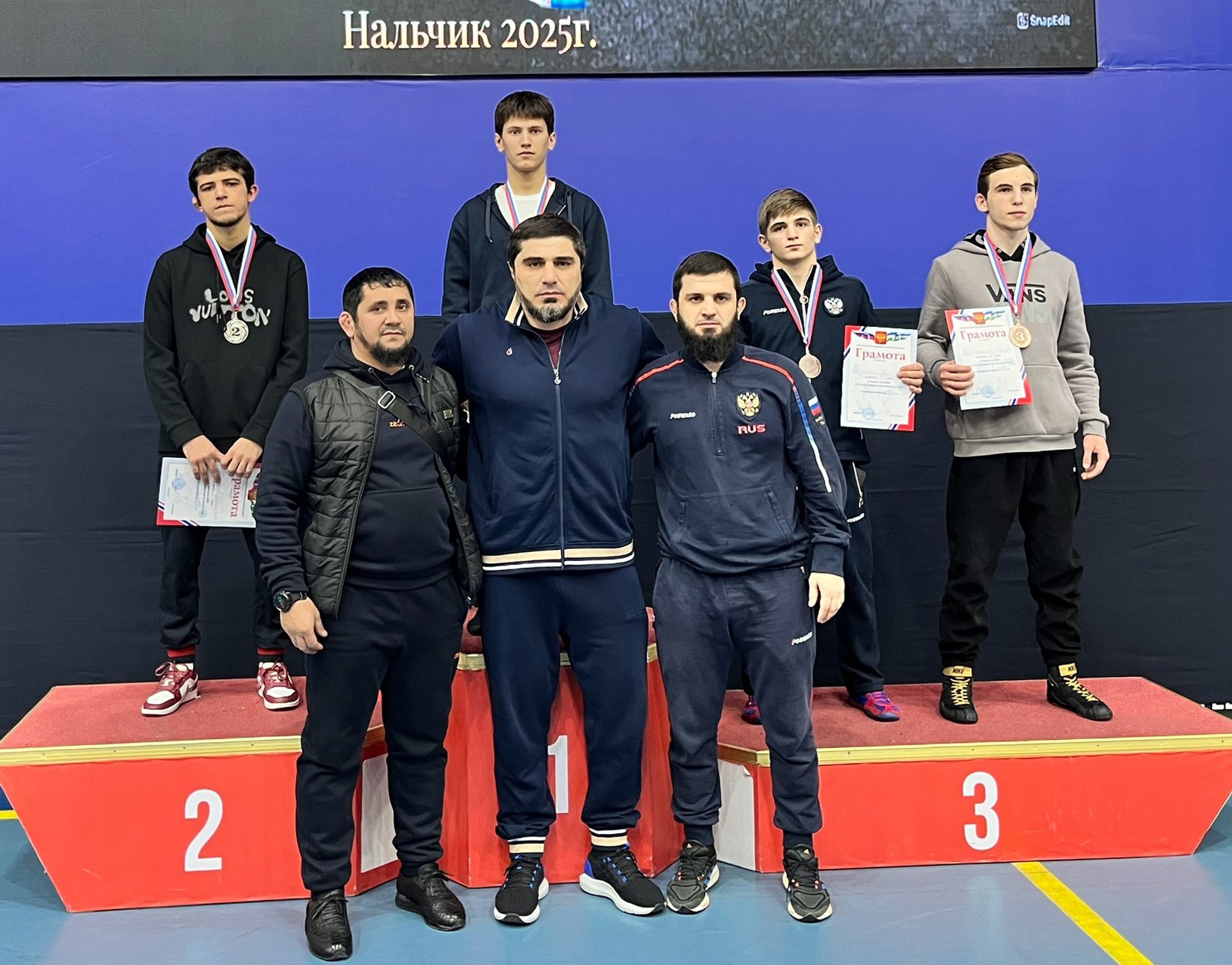 Девять медалей добыли дагестанские вольники на старте Первенства СКФО в Нальчике