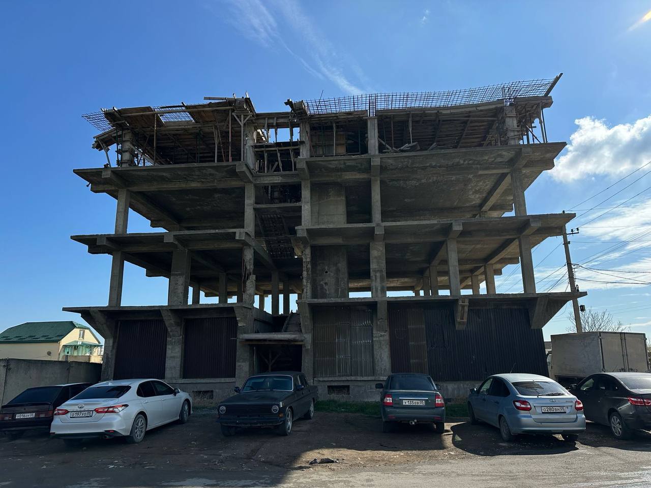 Суд постановил снести незаконно построенный каркас в Махачкале