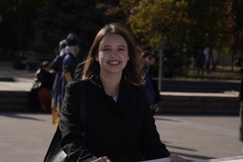 Более тысячи дагестанцев приняли участие в акции «Триколор»