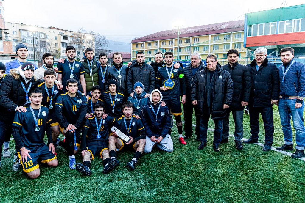 Футболисты ДГТУ дебютируют в Высшей лиге НСФЛ