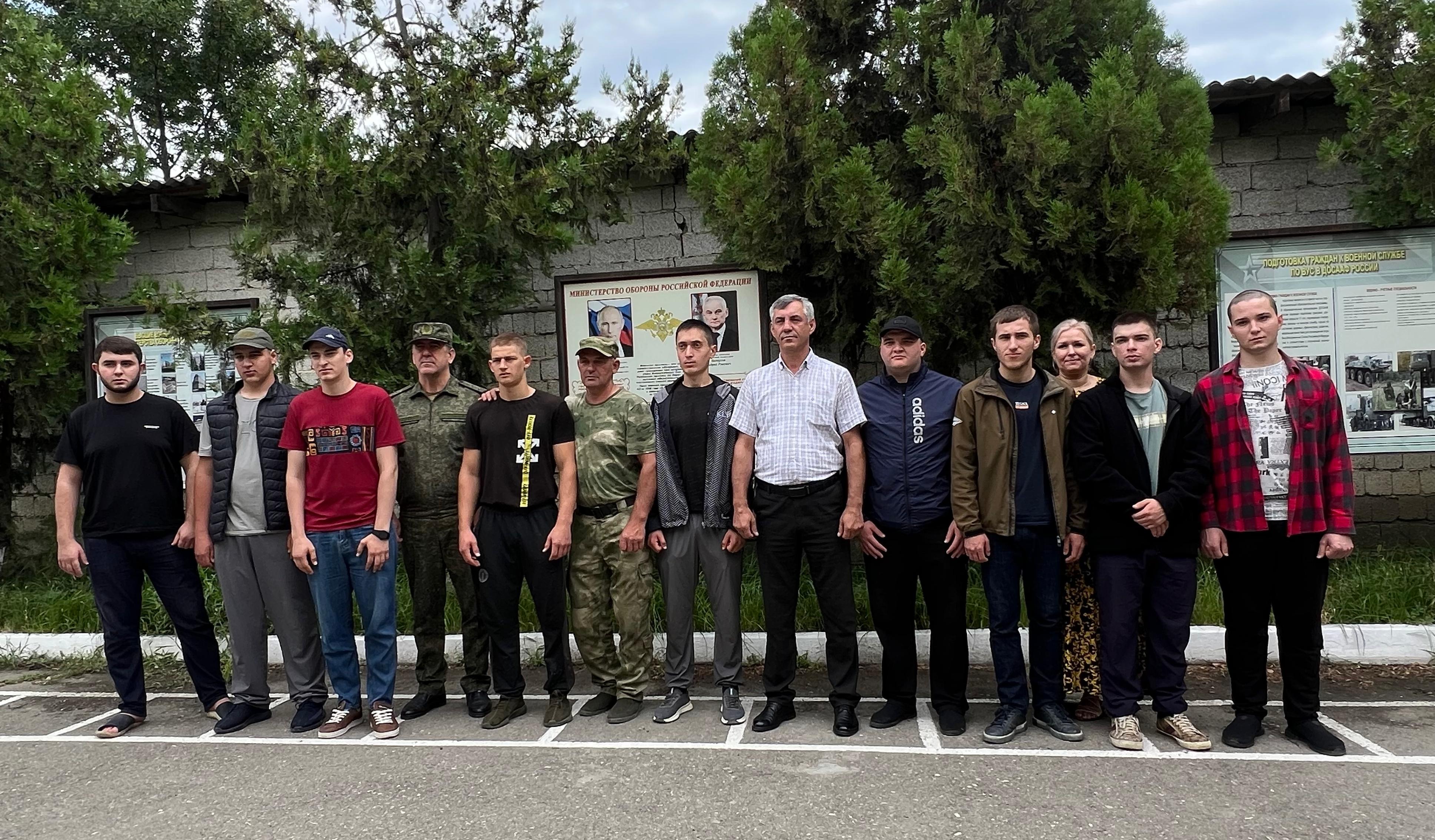 Состоялись очередные проводы призывников Кизлярского района на срочную военную службу