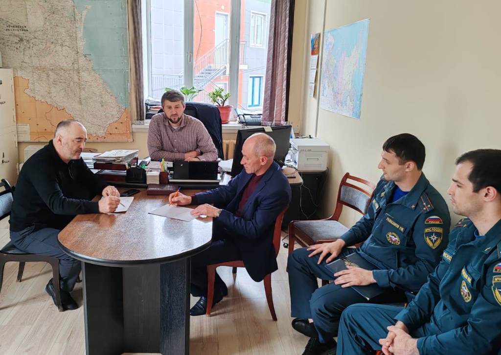 Вопросы противопожарной безопасности обсудили на расширенном заседании в Гунибском районе