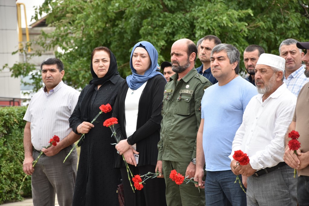 В Дербентском районе состоялось открытие мемориальной доски в честь погибшего в ходе СВО военнослужащего
