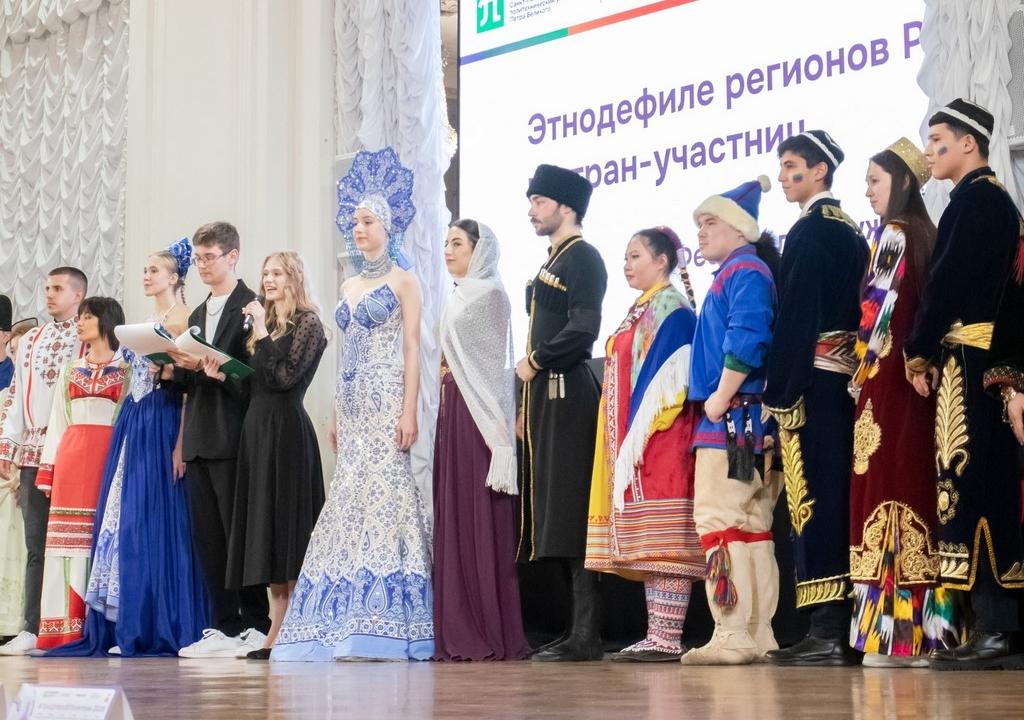 Дагестанская делегация представила культуру республики на фестивале в Санкт-Петербурге