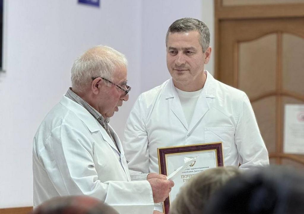 В Городской клинической больнице Махачкалы чествовали медиков ко Дню медицинского работника