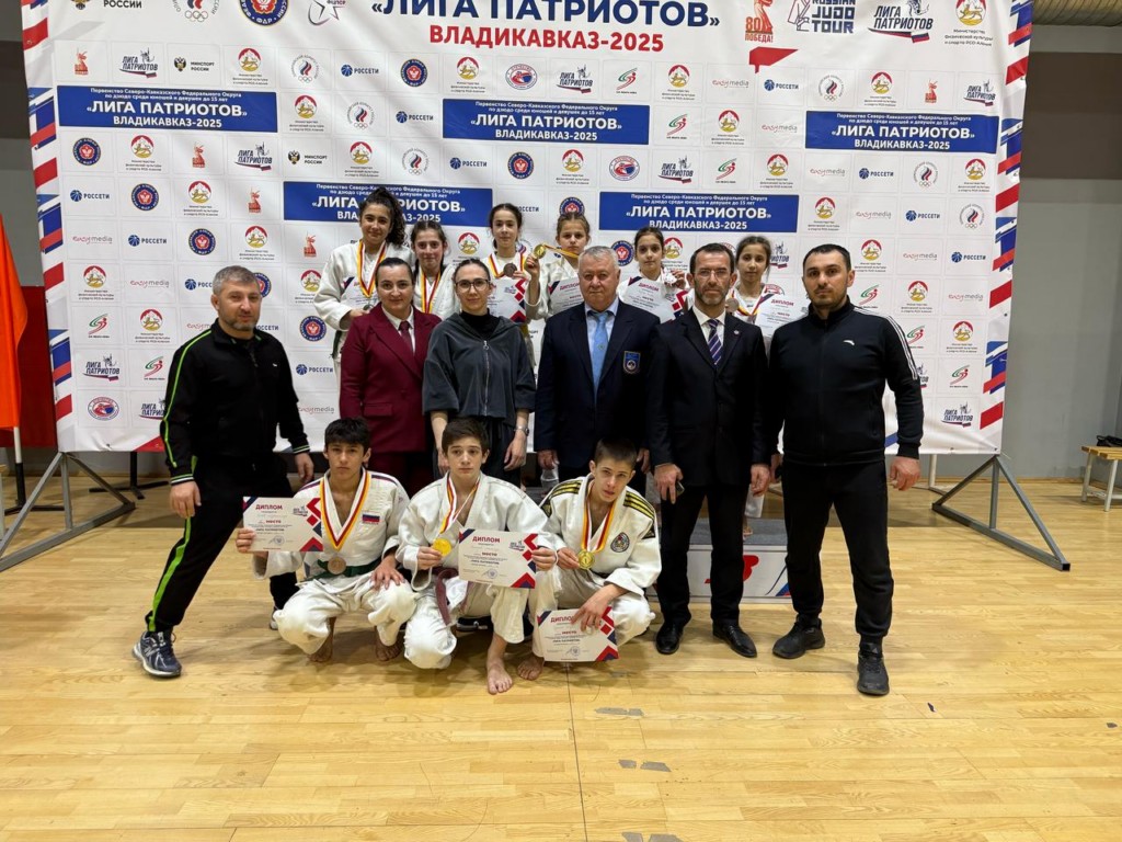 Дагестанские дзюдоисты выиграли 13 медалей на соревнованиях СКФО
