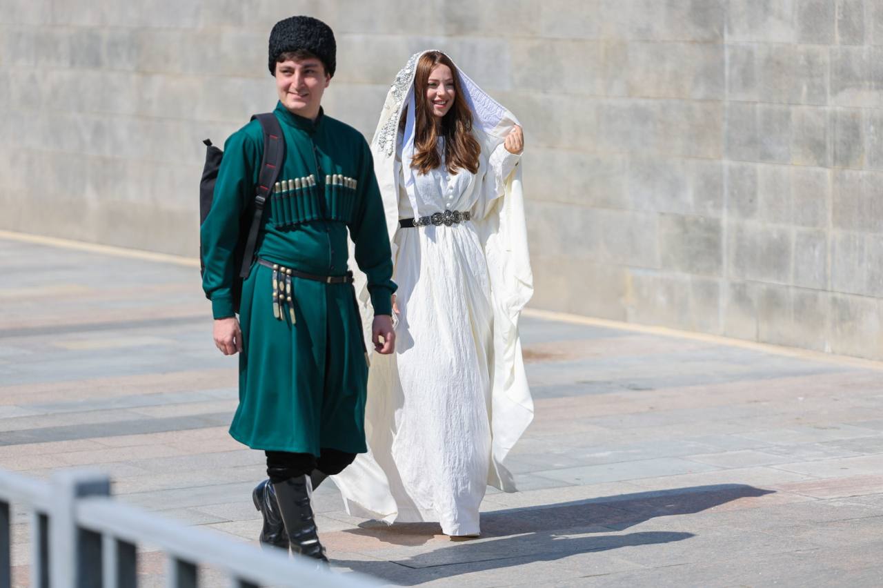 Пара из Дагестана зарегистрировала брак на Всероссийском свадебном фестивале «Россия. Соединяя сердца»