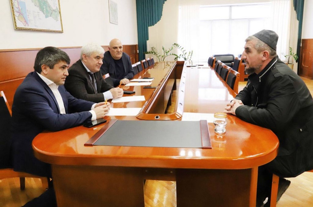 Руководитель Службы Госфинконтроля Дагестана провел выездной прием граждан в Табасаранском районе