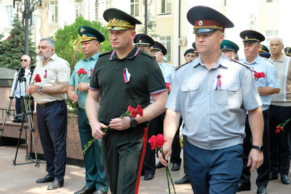 Росгвардейцы Дагестана почтили память погибших боевых товарищей