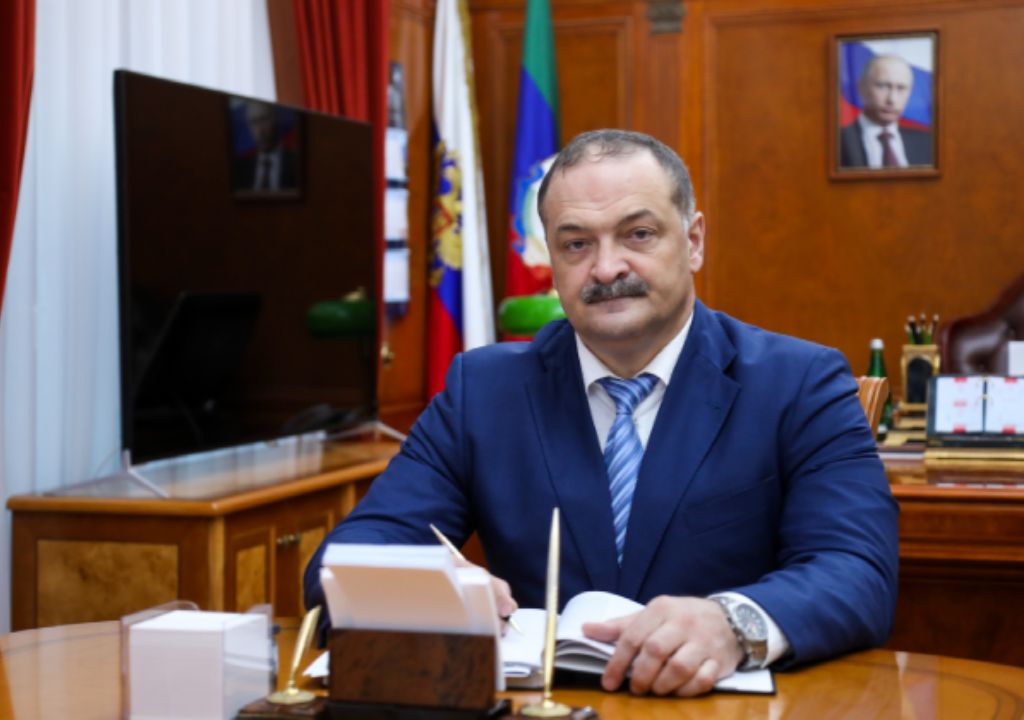 Сергей Меликов обратился к дагестанцам в День памяти и скорби
