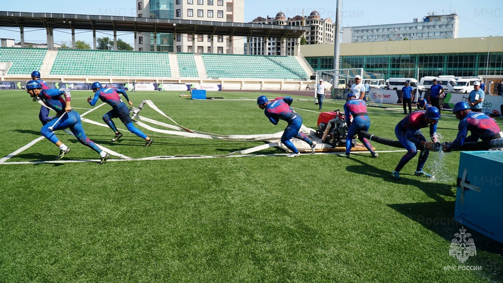 В Дагестане определили лучших по пожарно-спасательному спорту