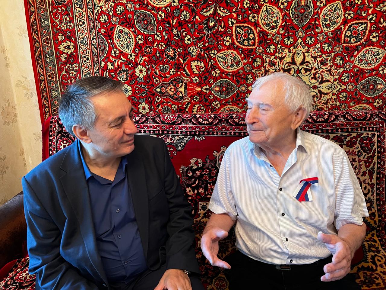 Абдурахман Махмудов и Магомедзагид Кихасуров поздравили Юрия Петрухина с Днём рождения