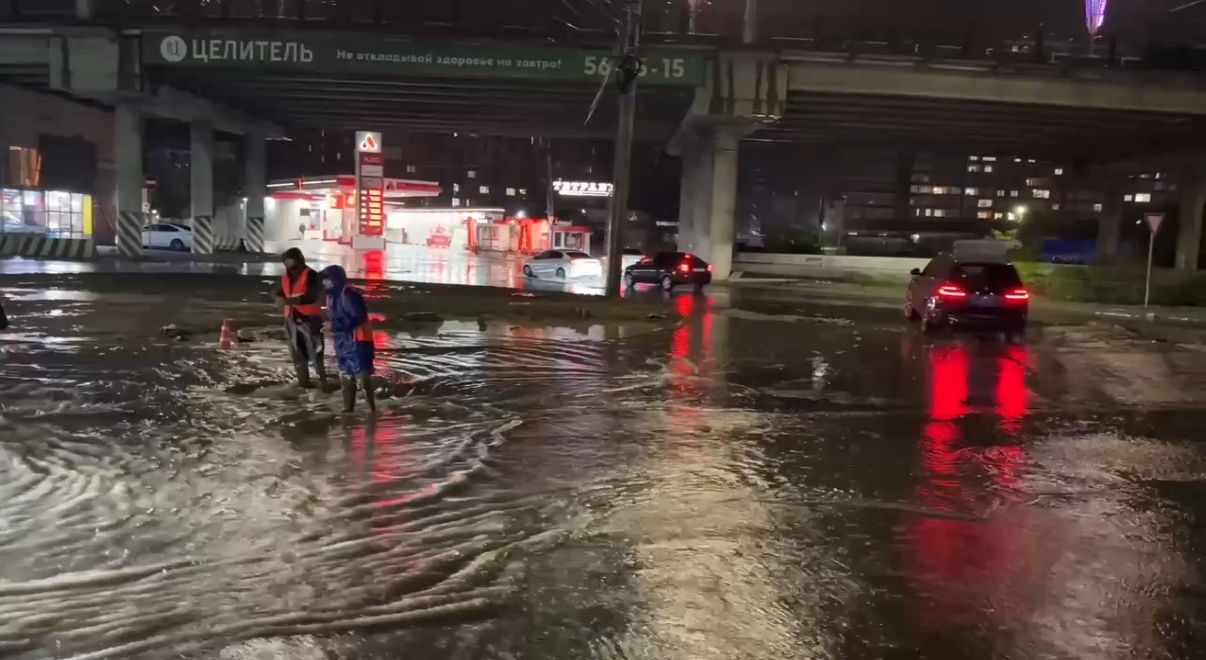 В Махачкале усилили контроль за ливневыми системами из-за дождей