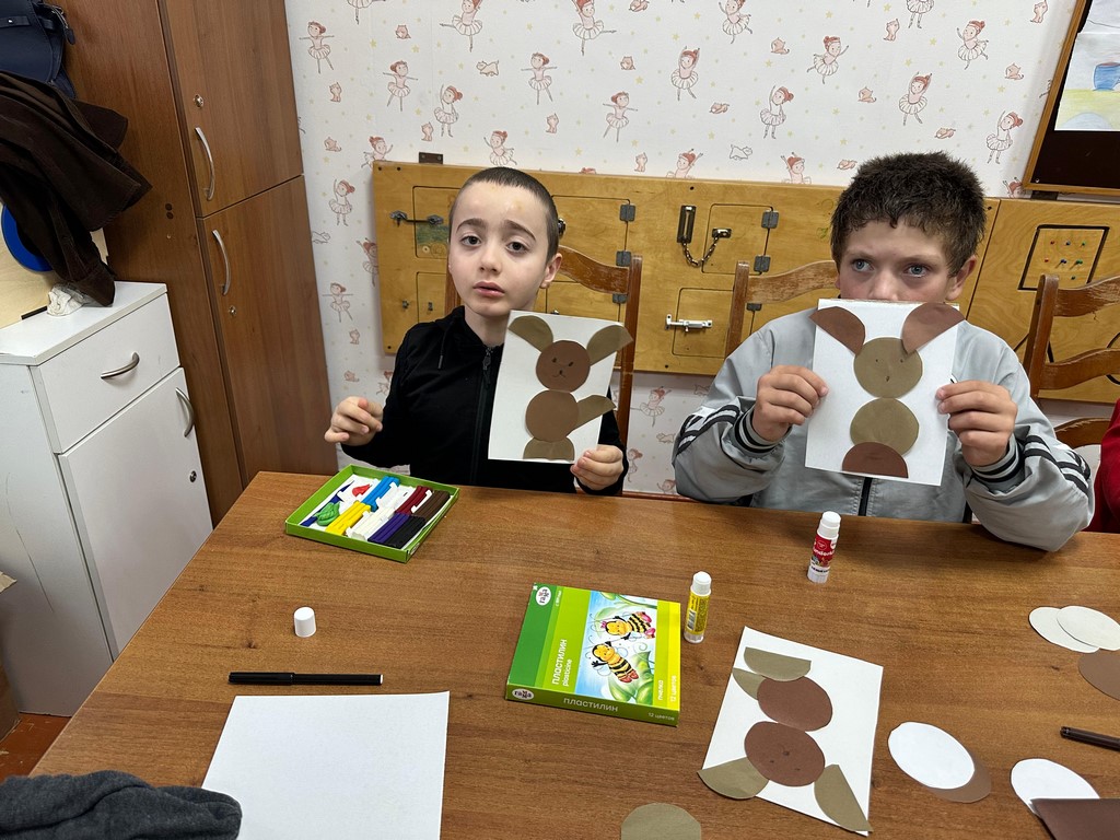 Для воспитанников реабилитационного центра организовали развивающее мероприятие