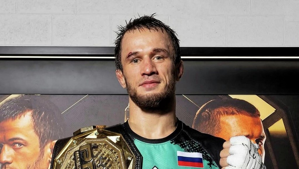 Усман Нурмагомедов проведет титульный бой в Дубае