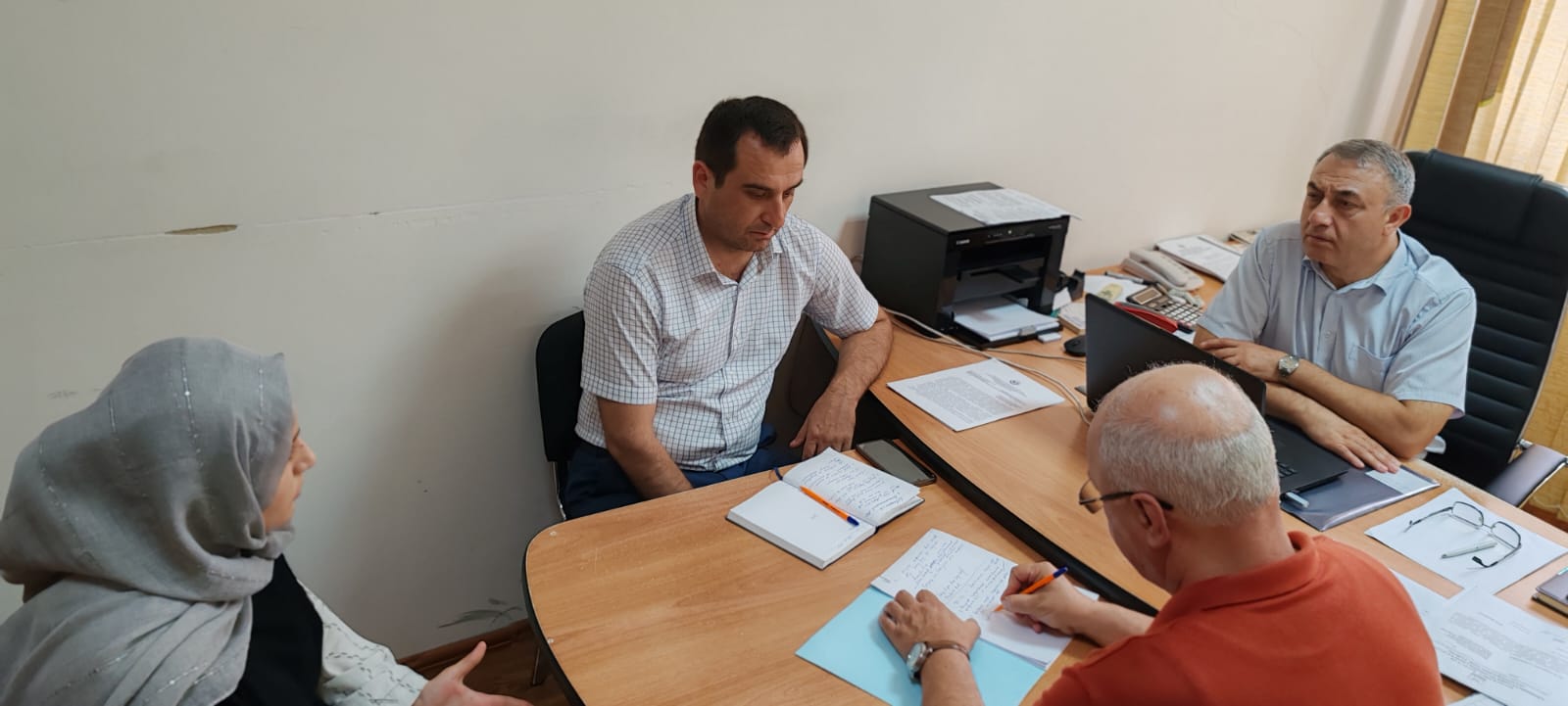 Руководители Государственной жилищной инспекции РД провели личный прием граждан в Кумторкалинском районе