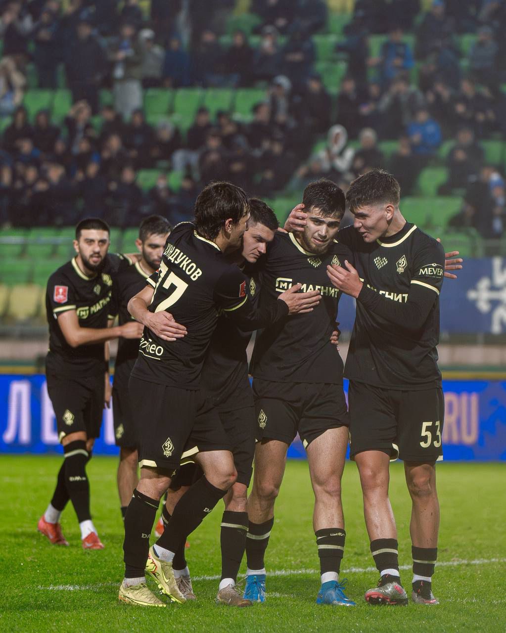 Сергей Меликов поздравил махачкалинское «Динамо» с победой над московским ЦСКА