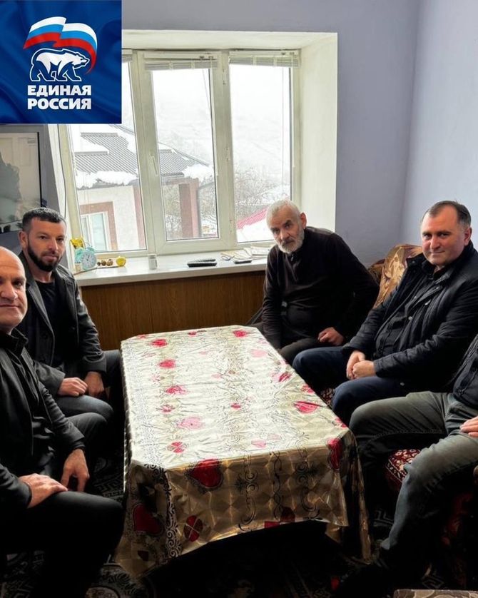 Глава Хивского района провел прием граждан