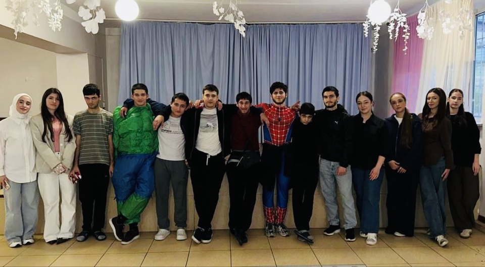 Студенты-медики ДГМУ организовали праздник для воспитанников дома-интерната «Забота»