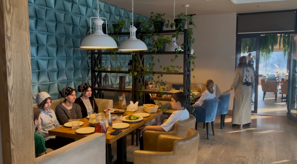 Минтруд Дагестана организовал ифтар для демобилизованных участников СВО и их семей