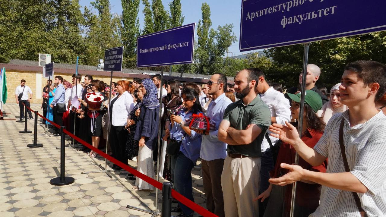 ДГТУ запустил федеральную программу «Обучение служением» в рамках Дня знаний