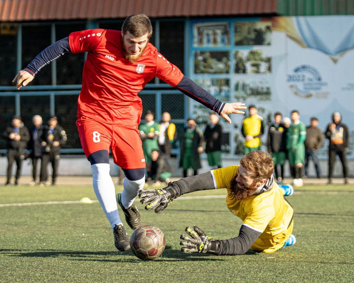 Благотворительный футбольный матч собрал более 700 тысяч рублей