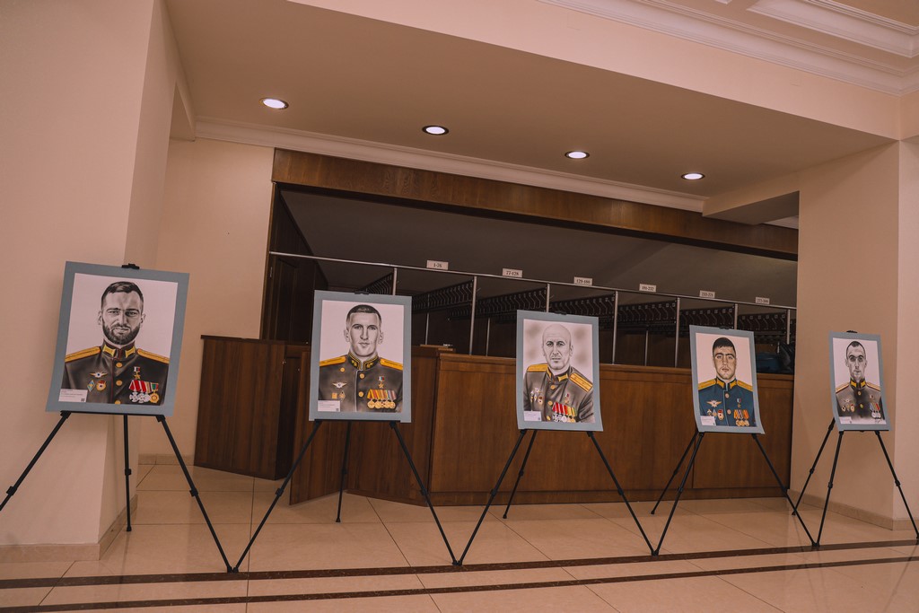 В Махачкале прошла презентация книги о героях СВО