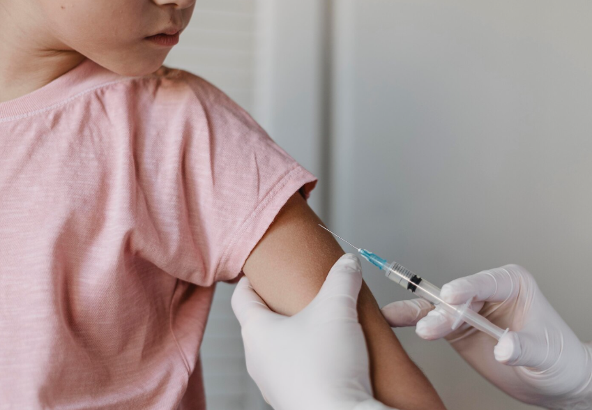 Минобрауки РД прокомментировало вакцинацию от полиомиелита в школах Дагестана