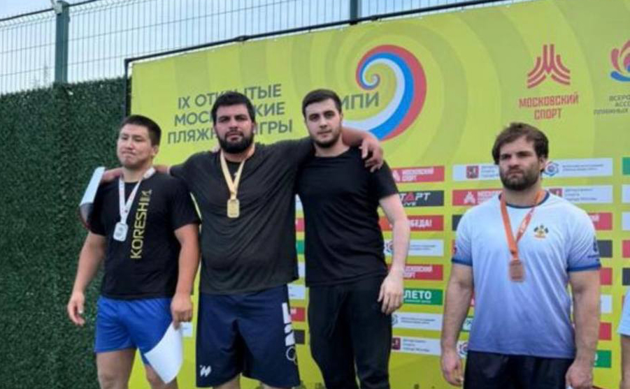 Дагестанец выиграл Чемпионат России по пляжной борьбе