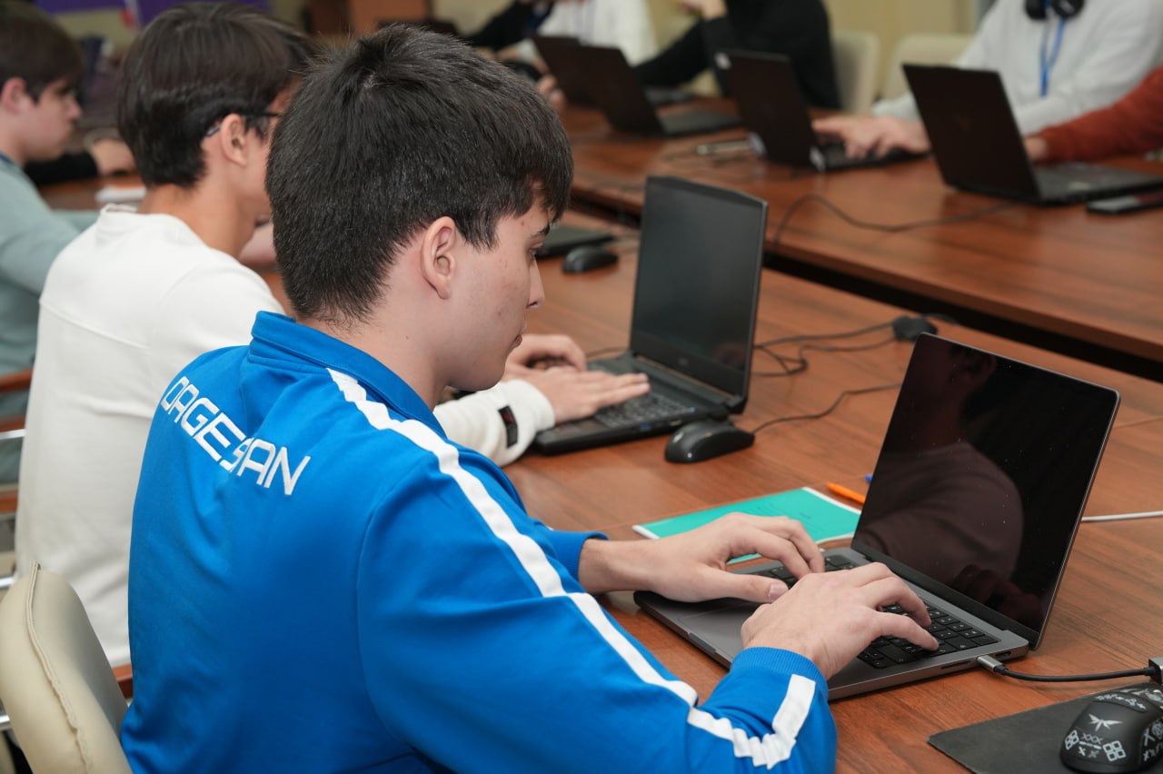 Дагестанская команда стала победительницей окружного чемпионата по спортивному программированию