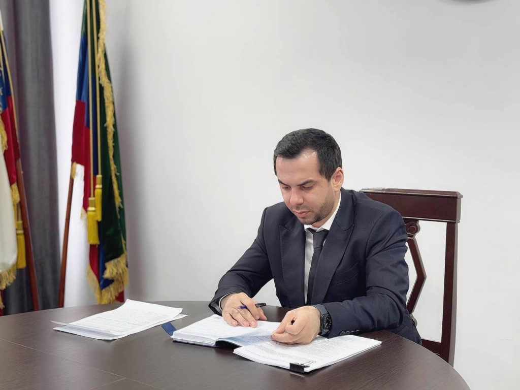 В Южно-Сухокумске прошло аппаратное совещание под председательством главы города