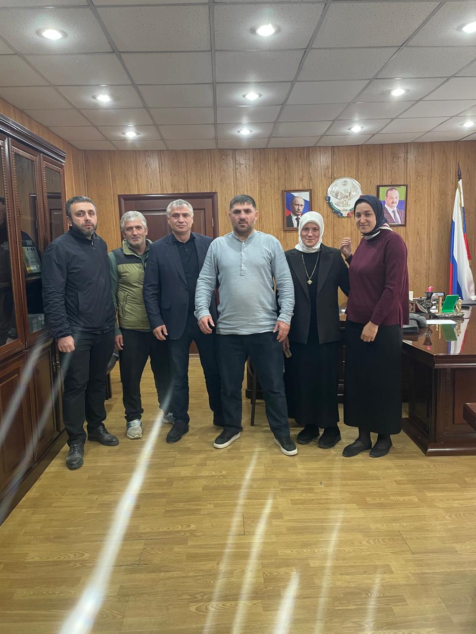 Глава Тляратинского района встретился с участниками СВО