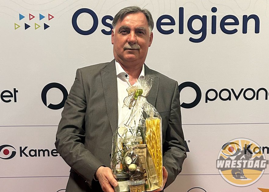 Судью по борьбе из Дагестана наградили в Бельгии