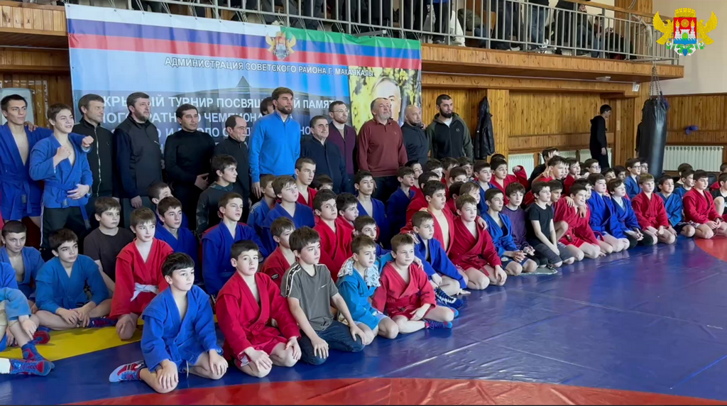 Памяти заслуженного тренера России Газимагомеда Ахмедова провели турнир по самбо