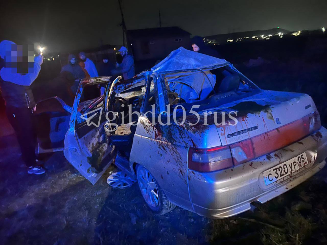 Автомобиль столкнулся с лошадью в Дагестане: погиб водитель