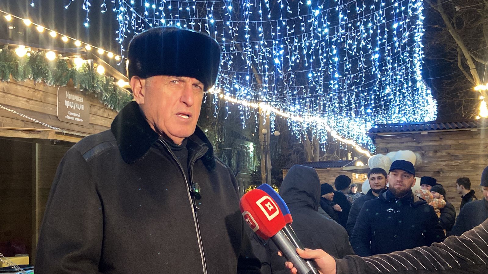 Новогодняя ярмарка открылась в Махачкале