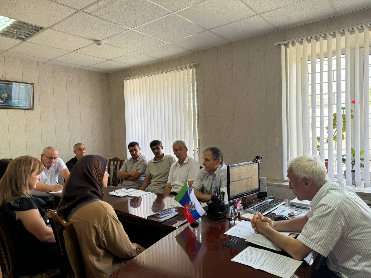 В Ахтынском районе прошло рабочее совещание с участием Минтруда Дагестана