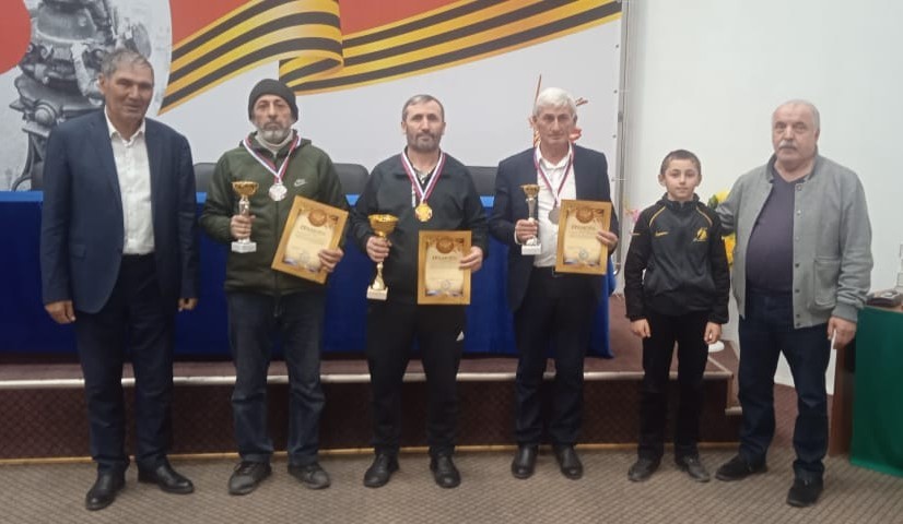 Шашечный турнир в честь 155-летия Ленина провели в Махачкале