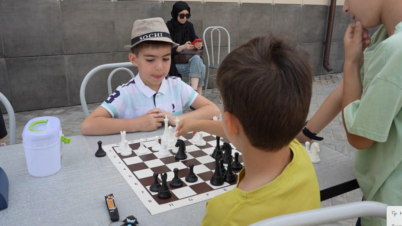 В Хасавюрте провели Международный день шахмат