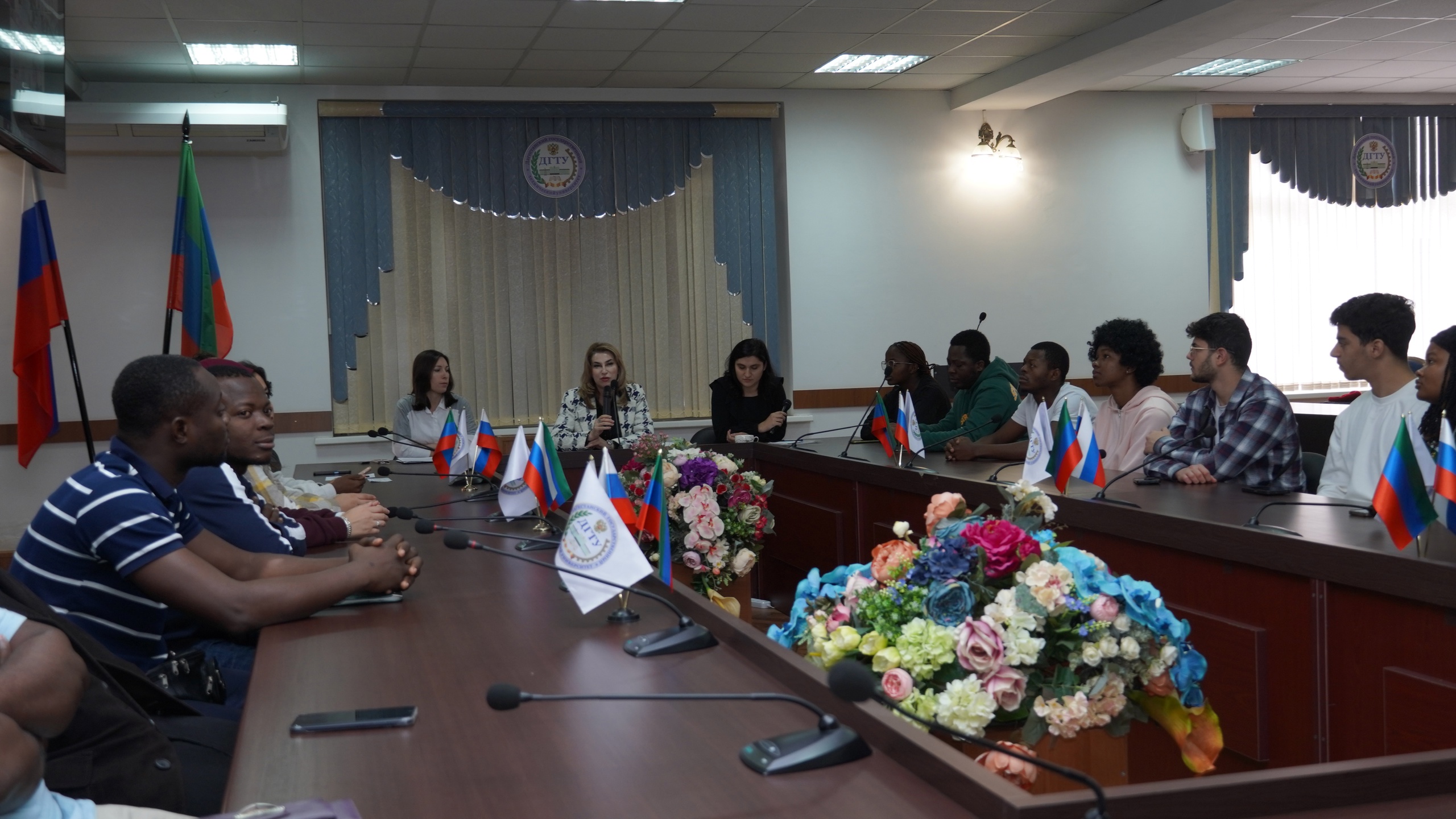 В ДГТУ провели телемост со студентами Русского дома в Замбии