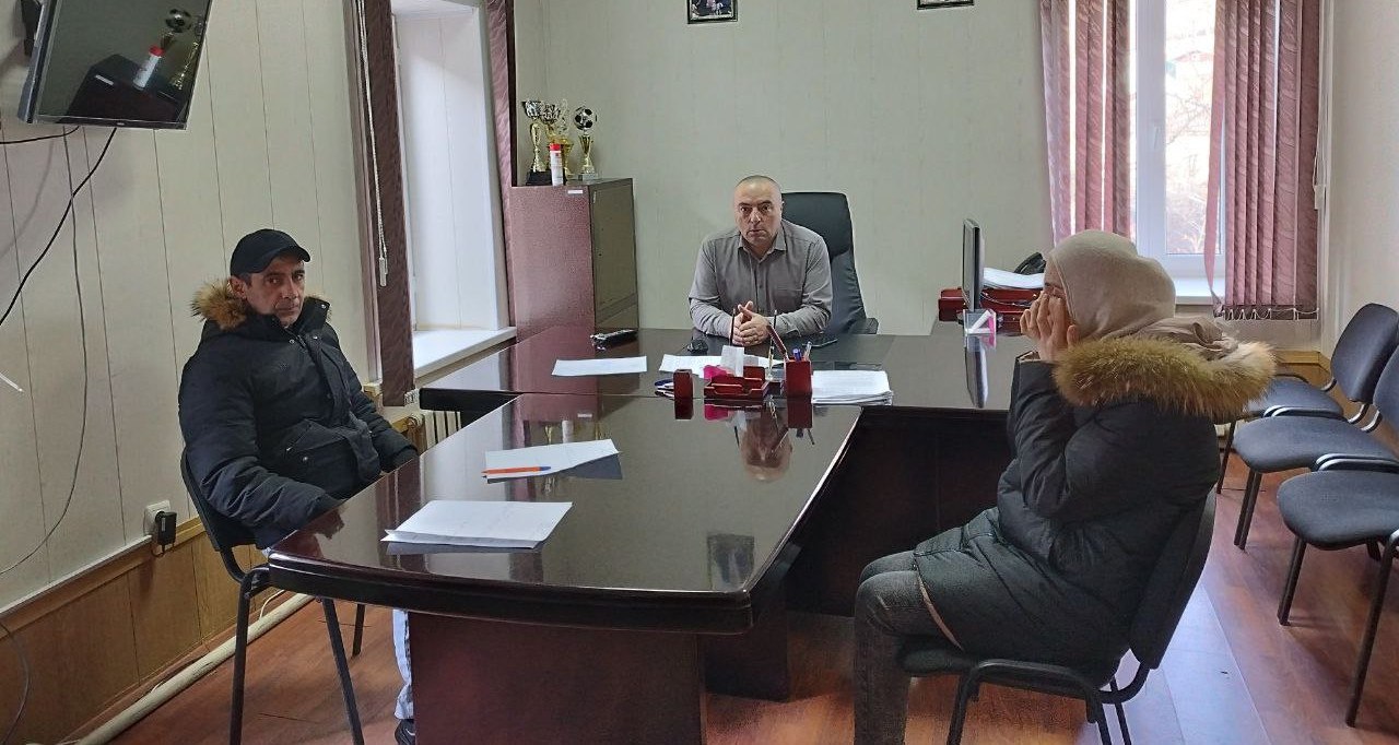 Соцработник Ахтынского района оправляется в зону СВО