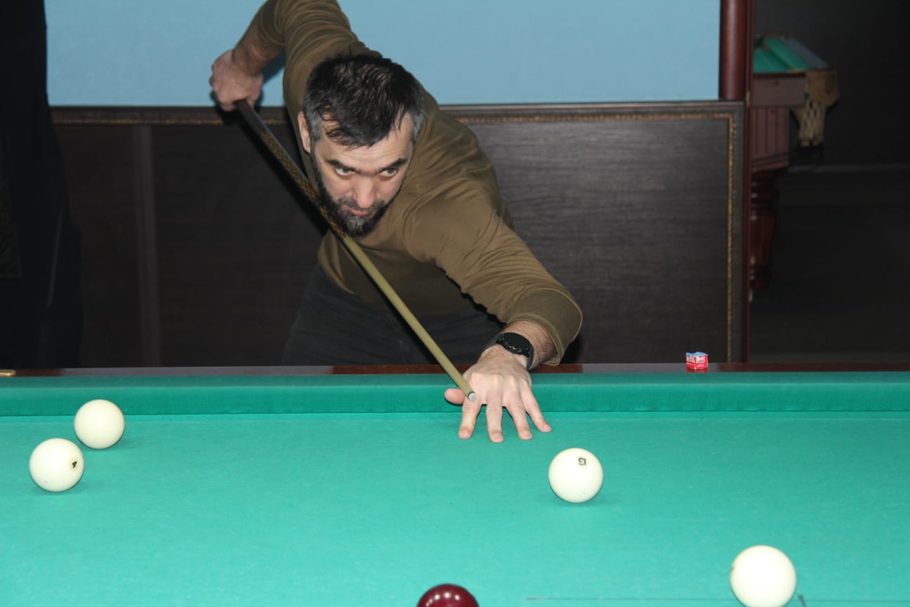 В Избербаше прошел первый открытый кубок города по бильярду