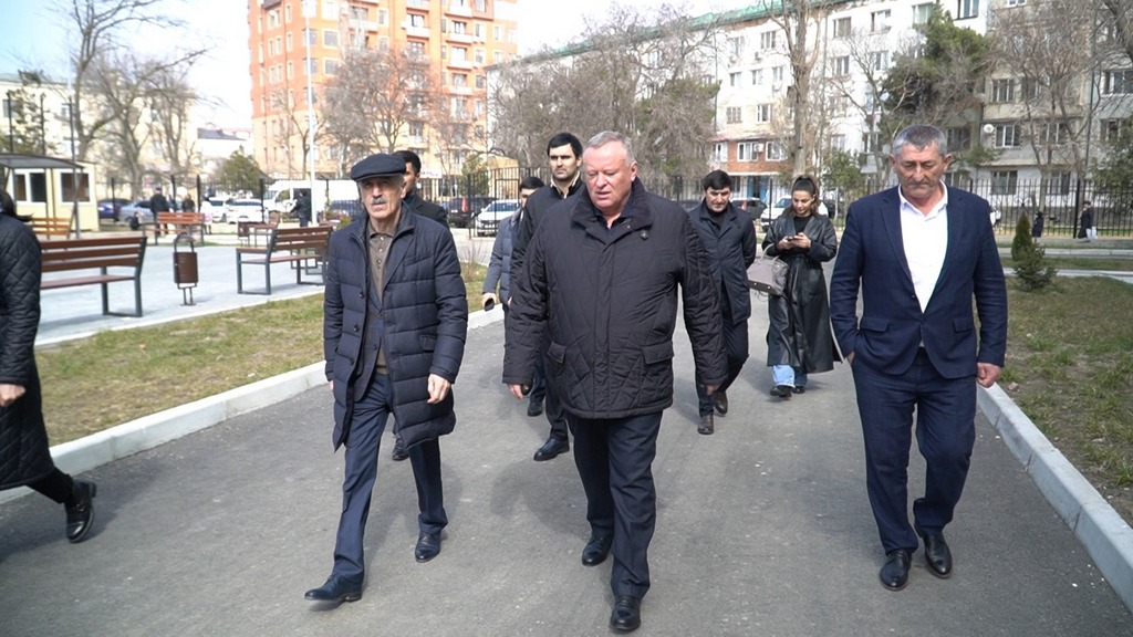 Нурбаганд Нурбагандов проверил ход строительства нового корпуса школы №º2 Каспийска